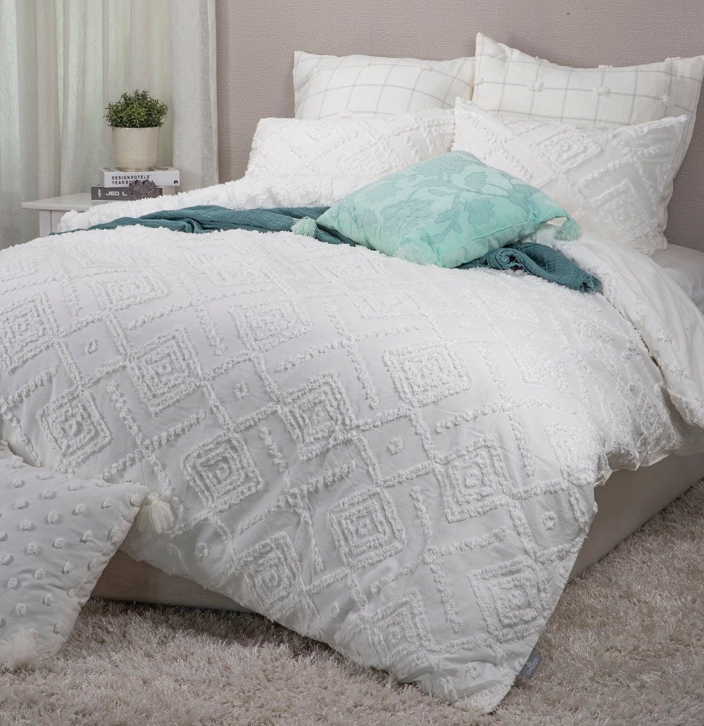 WHOLINENS Cotton Geometric Clipped Jacquard Duvet Cover Set 3PCS for All Season
