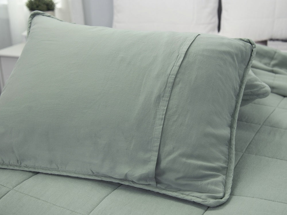 WHOLINENS Linen Blend Quilt & Pillow Shams, Stone Washed Lofty French Linen Quilt Queen/King-Sage